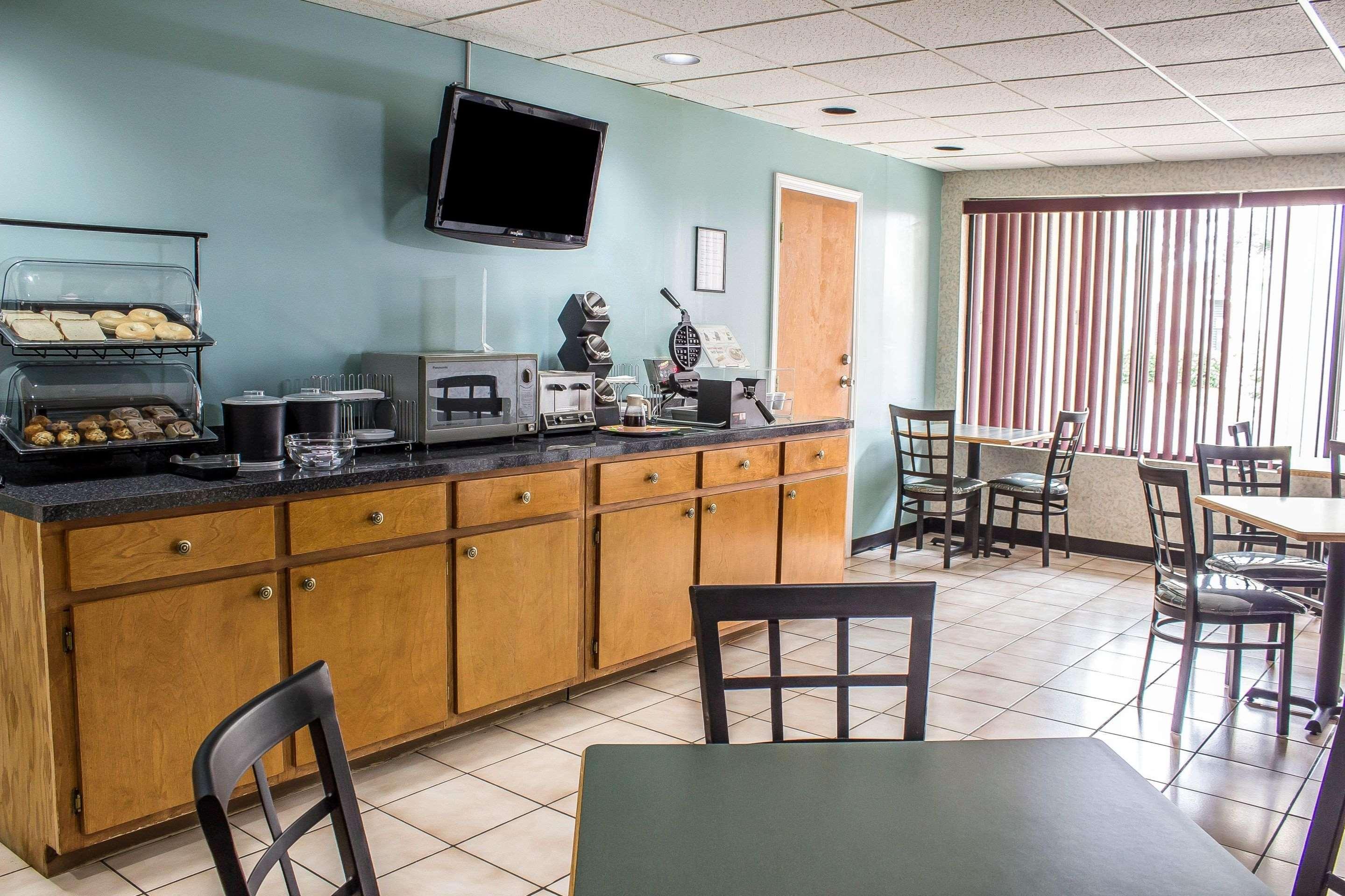 Quality Inn Henderson I-85 Экстерьер фото